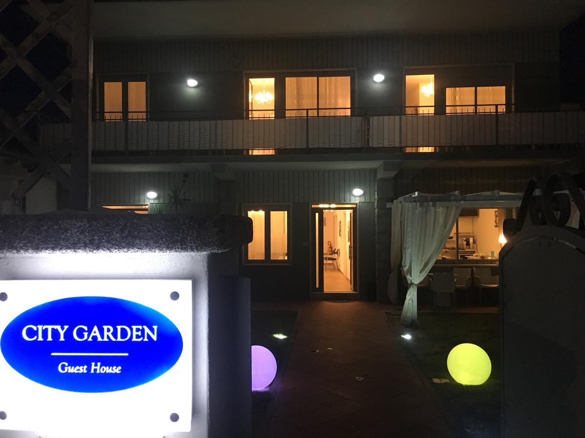 Garden Guest house 2*